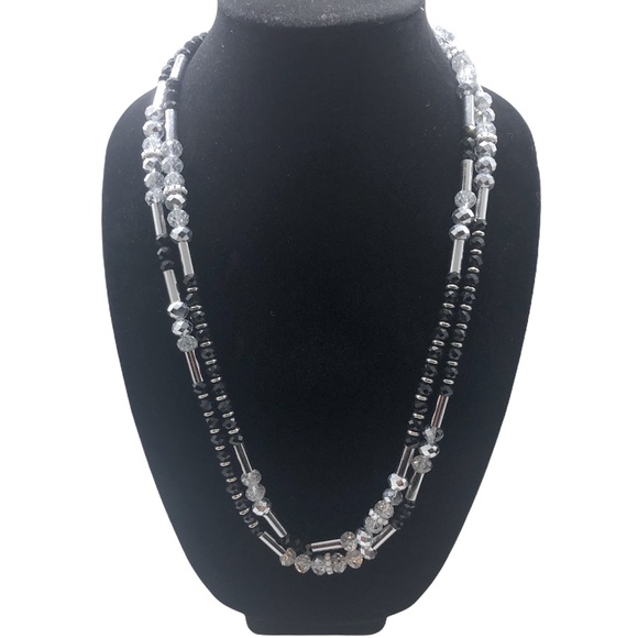 WHBM Long Beaded Necklace - Picture 1 of 3